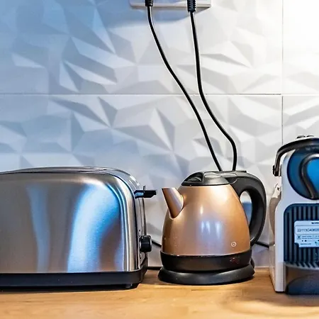 6 Pers Avec Balcon-perrache Bellecour * Lyon